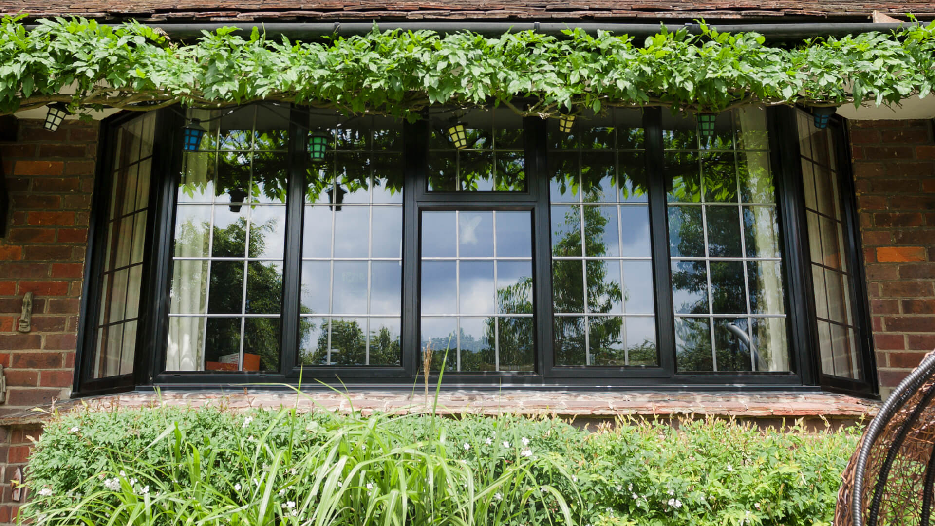 Black Eclipse Aluminium Windows